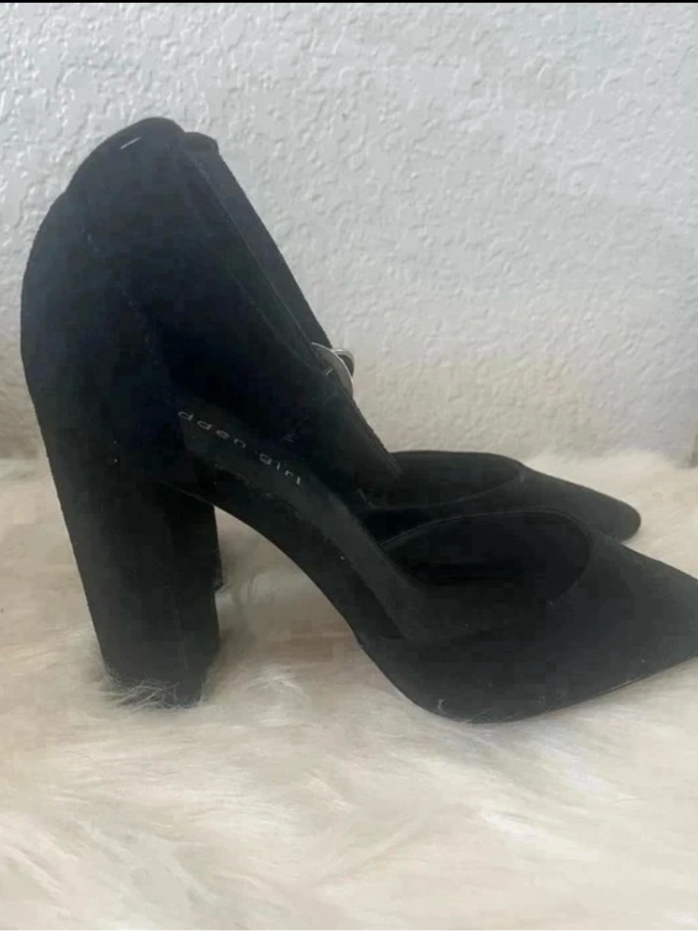 *Worn Once* Madden Girl Black Pointed Ankle-Strap Chunky Heel Pumps